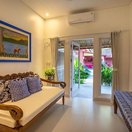 Pinkprivate Sanur - For Cool Adults Only Bed & Breakfast Dış mekan fotoğraf